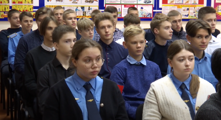В преддверии Дня народного единства в Гомельском локомотивном депо состоялась встреча руководства с молодёжью (видео)